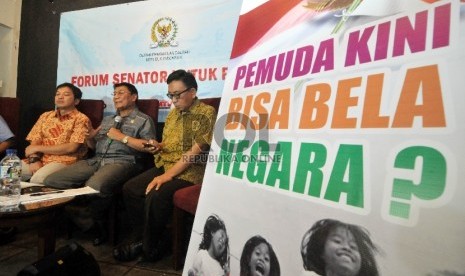  Suasana diskusi Forum Senator untuk Rakyat (FSuR) bertajuk Pemuda dan Bela Negara di Jakarta, Ahad (1/11). (Republika/Rakhmawaty La’lang)