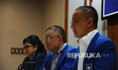 Sekjen DPP PAN Eddy Soeparno (paling kanan)