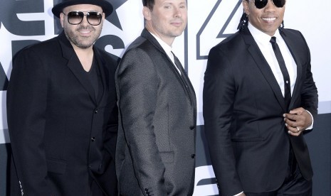 (ki-ka): Personel Color Me Badd Mark Calderon, Martin Kember dan Kevin 'K.T.' Thornton