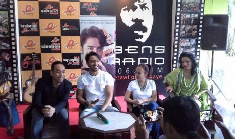 (ki-ka): Pongki Barata, Shaheer Sheikh, Celerina Judisari