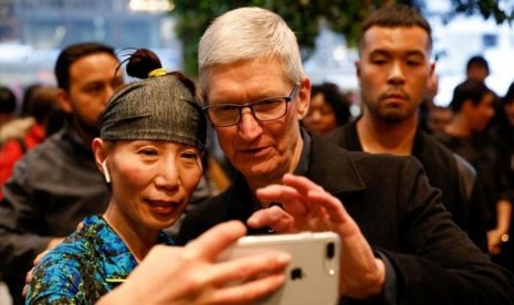 Intip Keseharian dan Gaya Hidup Bos Apple, Anti Mewah-Mewah Club!. (FOTO: Reuters/John Gress/File Photo)