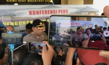  Kapolres Cianjur, AKBP Juang Andi Priyanto menjelaskan alasan Ahek membunuh Jenal Debt Collector