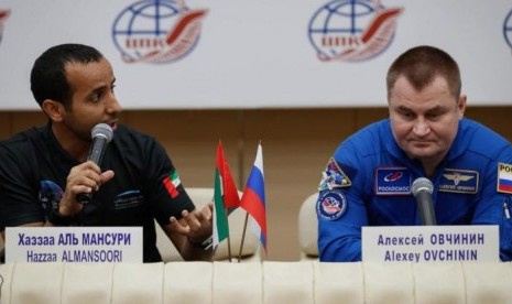 Gimana Cara Salat di Luar Angkasa? Begini Cerita Astronot Arab . . . .. (FOTO: Yuri Kochetkov/EPA)