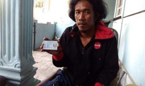  Christian Budi, PNS Papua asal Jaten, Karanganyar setiba di kampung halaman. Foto/Wardoyo