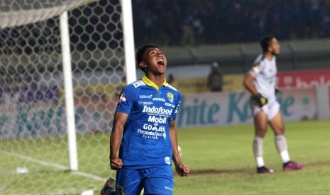  Kapten Persib Bandung, Supardi Nasir menyarankan agar rekan satu timnya, Febri Hariyadi bisa berkarier di luar negeri.