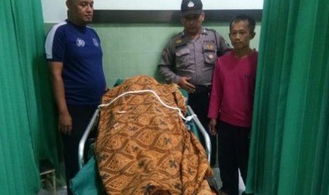   Jenasah korban saat berada di rumah sakit. Foto/Wardoyo