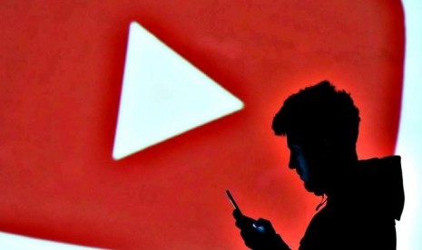 Penuh Kontroversial, Kekayaan YouTuber Ini Tembus Rp170 Miliar. (FOTO: Dado Ruvic)