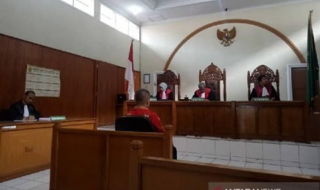 Vonis Penjara: Terjerat Kasus Izin Perkemahan, Kadispora Garut Dibui 1 Tahun