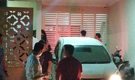 Polisi Gerebek 8 Rumah di Malang Diduga Sindikat Penipu Internasional