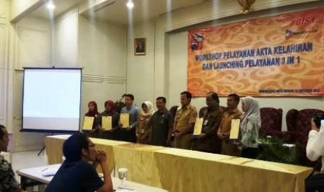 Disdukcapil Kota Bogor menjalin kerja sama dengan 13 rumah sakit untuk menghadirkan layanan kependudukan 3 in 1.