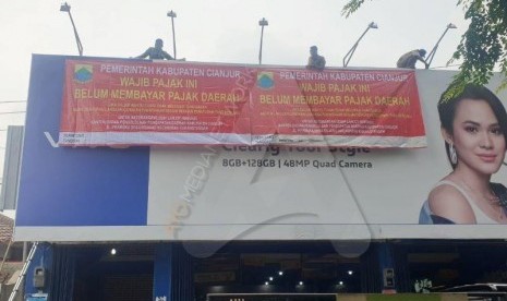  Pemkab Cianjur Kebobolan Miliaran Rupiah dari Reklame Ilegal