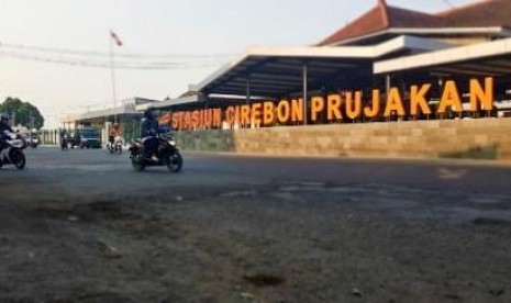 Ini Jadwal Baru KA di Stasiun Cirebon Prujakan Mulai 1 Desember