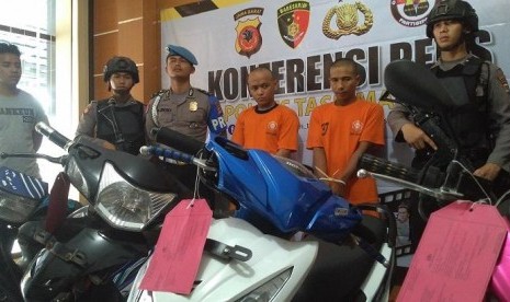  Pelaku pencurian kendaraan bermotor, Kujang di hadapan wartawan