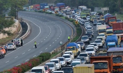 Lajur arah Jakarta di tol Purbaleunyi