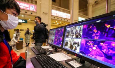 Karena Virus Korona, Harga Masker China Jadi Mahal! E-Commerce Ini Sampai Ambil Langkah Tegas. (FOTO: China Daily via Reuters)