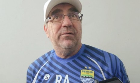  Pelatih Persib Bandung Robert Alberts