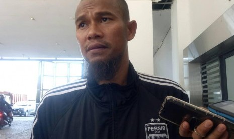  Kapten Persib Bandung Supardi Nasir Bujang mengatakan Persib Bandung menargetkan kemenangan di tujuh laga sisa