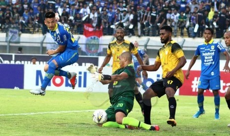 Djanur: Gaya Main Persib Gampang Dibaca