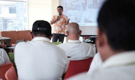 Kepala Departemen Komunikasi Perusahaan Semen Indonesia, Sigit Wahono 