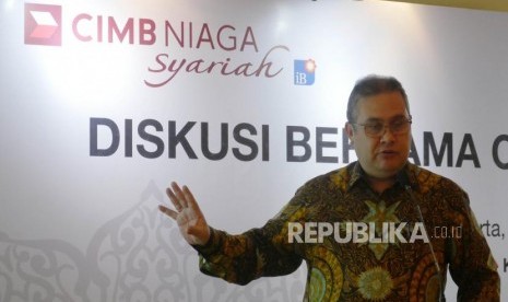 Direktur Syariah Banking CIMB Niaga Pandji P Djajanegara. CIMB Niaga Syariah menargetkan diri jadi bank syariah kedua terbesar di Tanah Air.