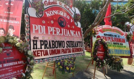 Prabowo Kirimkan Karangan Bunga untuk Kongres V PDIP