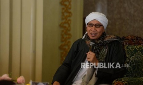 Di Balik Rahasia Umat Rasulullah Terhindar dari Azab Seperti Umat Nabi Sebelumnya/Pengasuh Lembaga Pengembangan Dakwah dan Pondok Pesantren Al-Bahjah - Buya Yahya