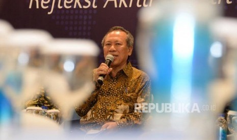 Utusan Khusus Presiden Untuk Dialog dan Kerjasama Antar Agama dan Peradaban (UKP-DKAAP) Syafiq A. Mughni bersama para tokoh agama menjadi narasumber dalam refleksi akhir tahun dan proyeksi awal tahun di Jakarta, Kamis (13/12).