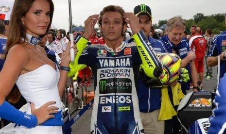 valentino rossi cycling