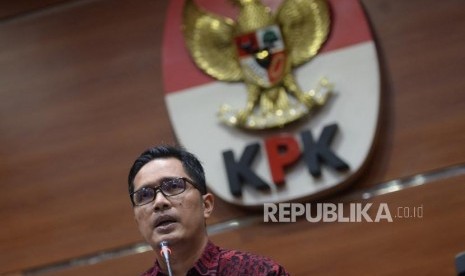 Perkebangan Kasus Suap Malang. Juru bicara KPK Febri Diansyah  menyampaikan konferensi pers di KPK, Jakarta, Selasa (9/4/2019).