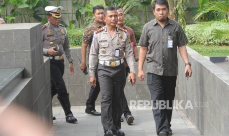 Direktur Lalu Lintas Polda Metro Jaya Kombes Halim Paggara mendatangi gedung KPK di Kuningan, Jakarta Selatan, Kamis (23/11).