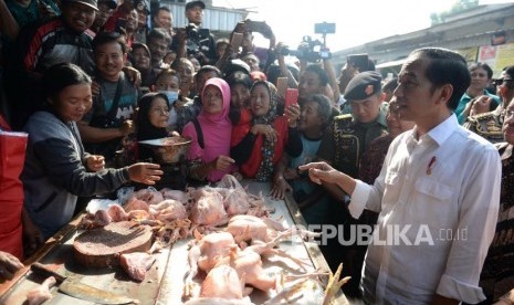 Tinjau Harga Pangan. 