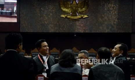 Kuasa Hukum Calon Presiden dan Calon Wakil Presiden nomor urut 01 Yusril Ihza Mahendra saat menghadiri sidang perdana Perselisihan Hasil Pemilihan Umum (PHPU) Pemilihan Presiden (Pilpres) 2019 di Gedung Mahkamah Konstitusi, Jakarta, Jumat (14/6).