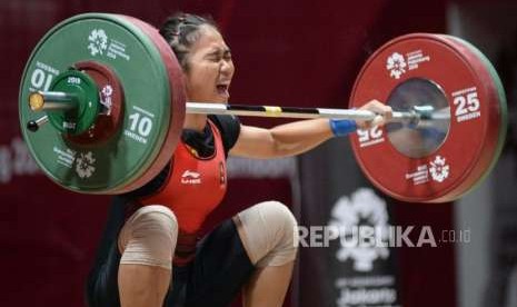 Lifter Indonesia Acchedya Jagaddhita.