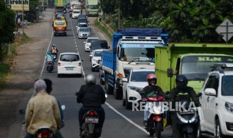 Libur Idul Adha, Jalan Utama di Garut Menuju Bandung Macet (ilustrasi)