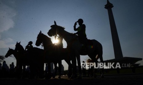 Anggota Kepolisian berkuda.