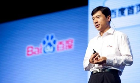 Polisi Tahan Pria Misterius yang Guyur CEO Baidu di Atas Panggung. (FOTO: Fortune)