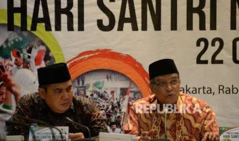 Sekjen PBNU Helmy Faishal Zaini dan Ketua Umum PBNU Said Aqil Siroj