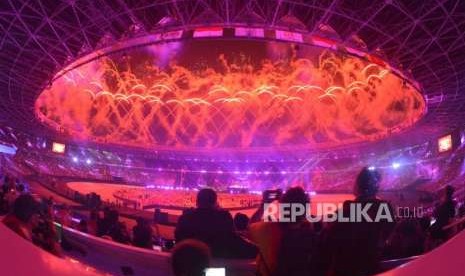 Suasana penutupan Asian Games ke 18 di Stadion Utama Gelota Bung Karno, Jakarta, Ahad(2/9).