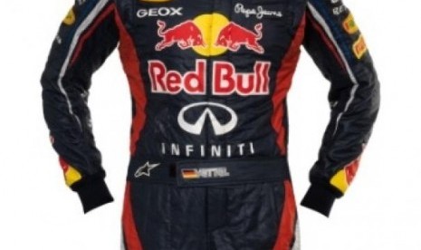 Baju Balap Sebastian Vettel di Lelang