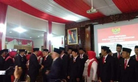  Pelantikan DPRD Karanganyar digelar di gedung DPRD setempat, Rabu (28/8/2019). Foto/Wardoyo