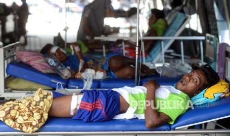 Tsunami, earthquake victims treated at Undata District General Hospital, Palu, Central Sulawesi, Thursday (Oct 4).