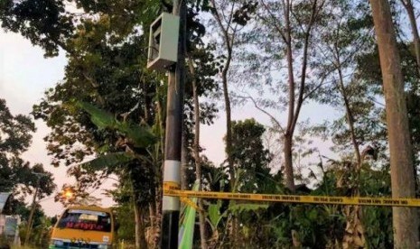 Sesaat Sebelum Jakarta Padam, Kabel SUTET di Gunungpati Meledak