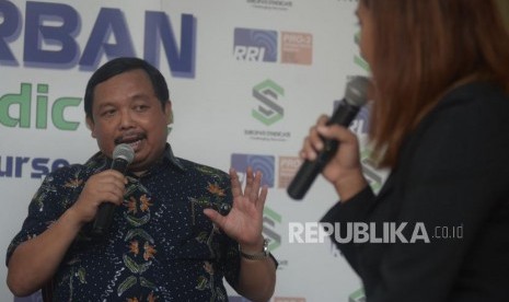 Anggota DPR dari Partai Demokrat HE Herman Khaeron menyampaikan pandangannya saat menjadi narasumber pada Dialog dengan tema 