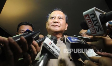 Ketua Umum Partai Gerindra Prabowo Subianto mendatangi kantor DPP PKS untuk melakukan pertemuan dengan Partai PAN dan PKS, Jakarta, Ahad (24/12).