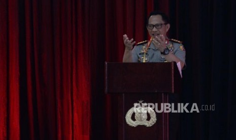 Kapolri Jendral Tito Karnavian memaparkan rilis akhir tahun Polri di Gedung Mabes Polri, Jakarta, Kamis (27/12).