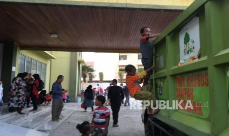 Suasana pengungsi para pencari suaka di gedung eks kodim, Jakarta Barat, Jumat (12/7).