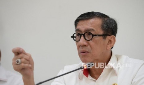 Evaluasi Kasus Lapas Sukamiskin. Menteri Hukum dan HAM Yasonna Laoly memberikan konferensi pers di Kemekumham, Jakarta, Senin (23/7).