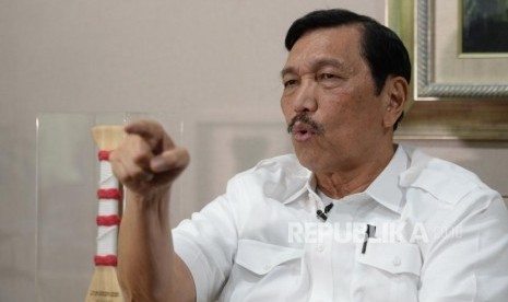 Menko Bidang Kemaritiman dan Investasi Luhut Binsar Pandjaitan. Luhut memastikan keran impor garam tetap dibuka untuk industri pengguna.