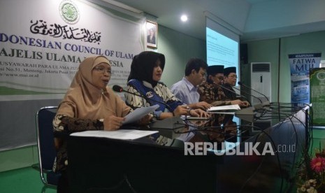 Sekretaris Komisi Pengkajian dan Penelitian MUI Pusat, Rida Hesti Ratnasari  memaparkan hasil pemantauan tayangan Ramadhan