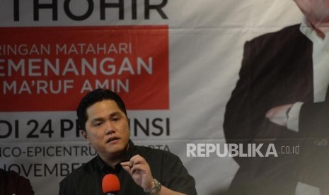 Ngopi Bareng Erick Thohir. Ketua TKN Jokowi-Maruf Amin, Erick Thohir menyampaikan paparan saat acara Ngopi bareng Erick Thohir di Jakarta, Selasa (27/11).